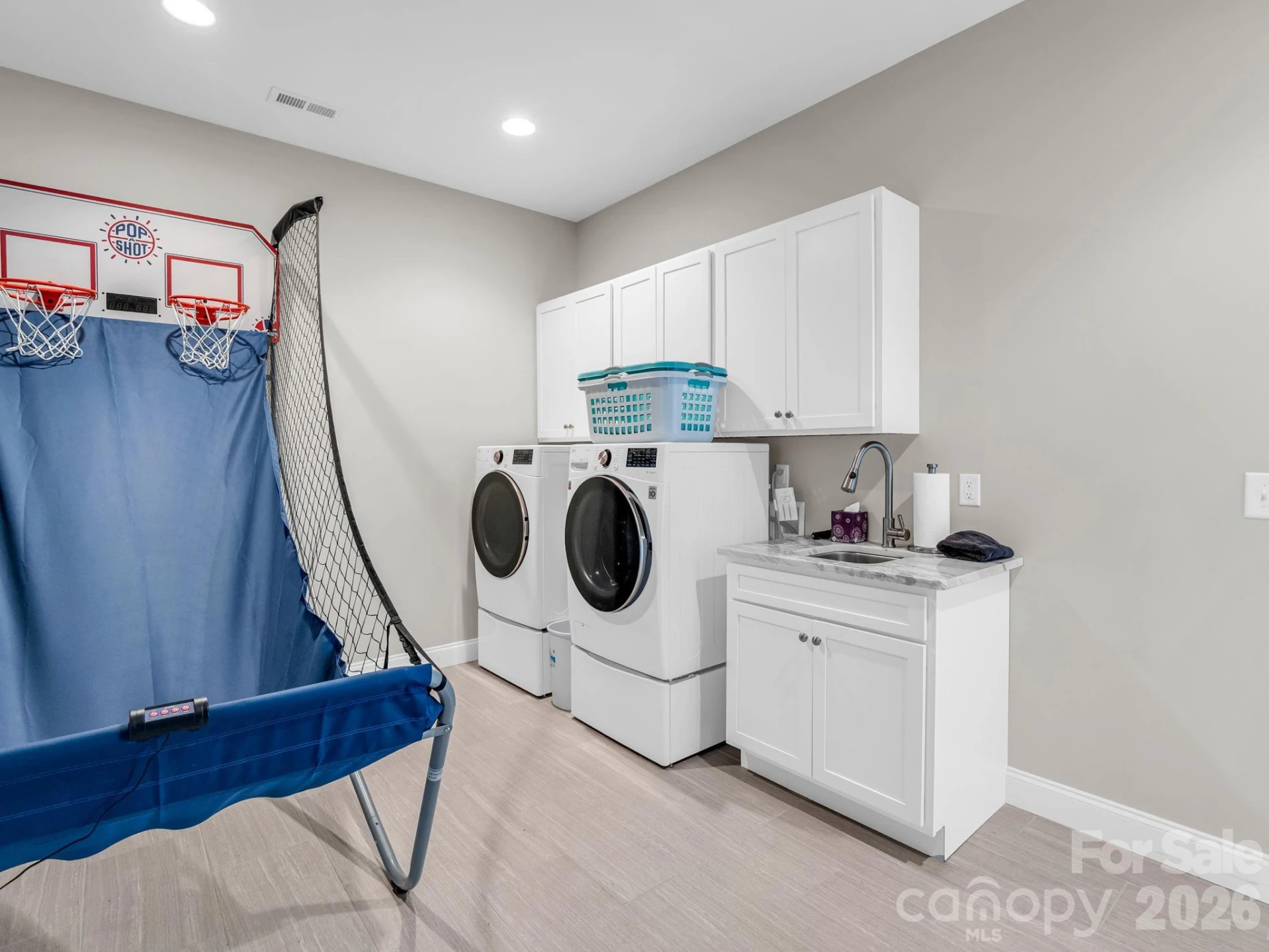 66 Tudor Way - Photo 39