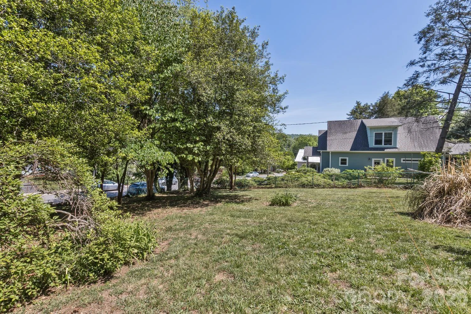 87 Hillside Street - Photo 7