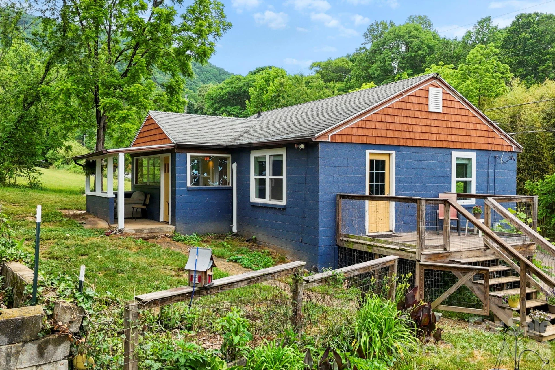 4 Mountain View Road