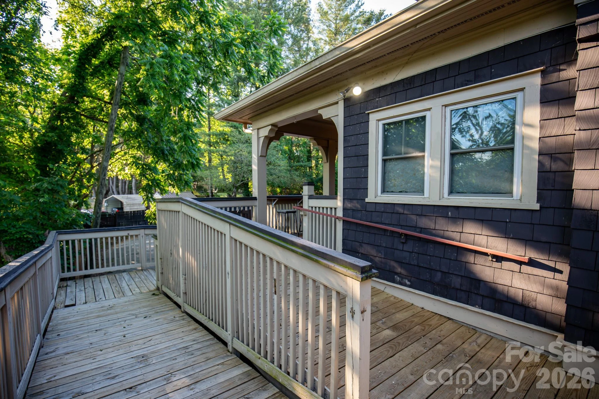 264 Haywood Road - Photo 5