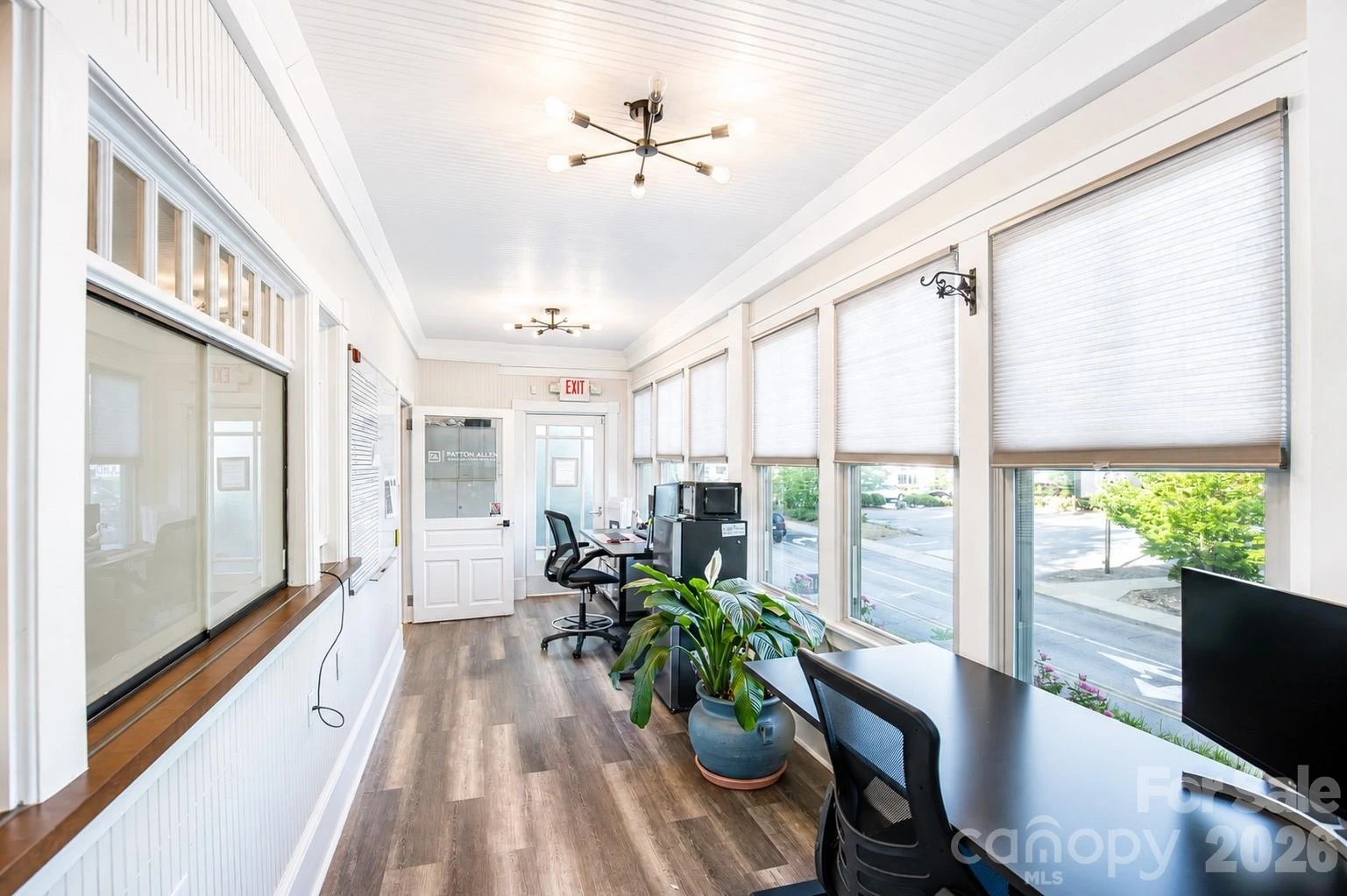 264 Haywood Road - Photo 10