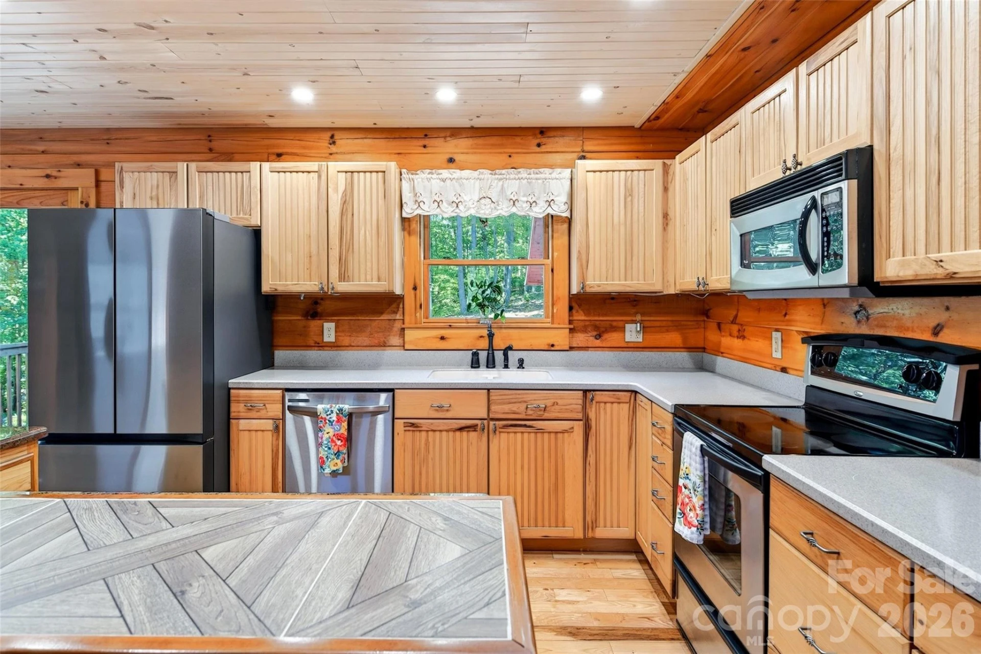 545 Mountain Crest Drive - Photo 9