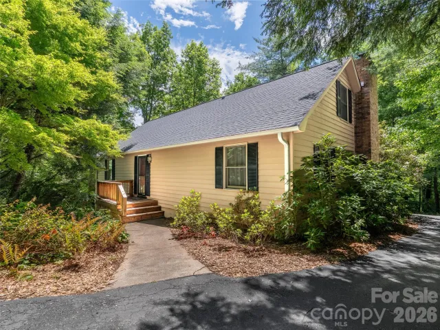 25 Blueberry Lane, Fairview, NC, 28730
