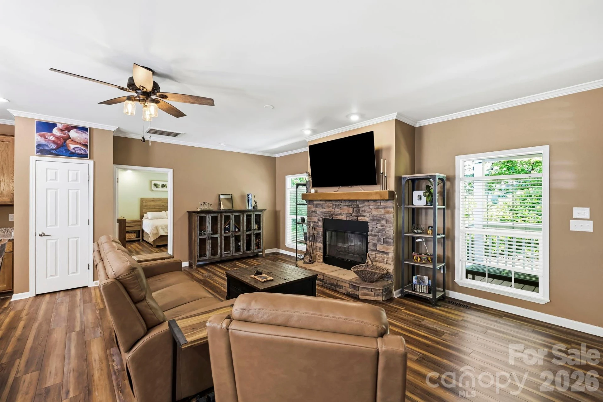 31 Enochs Way - Photo 2