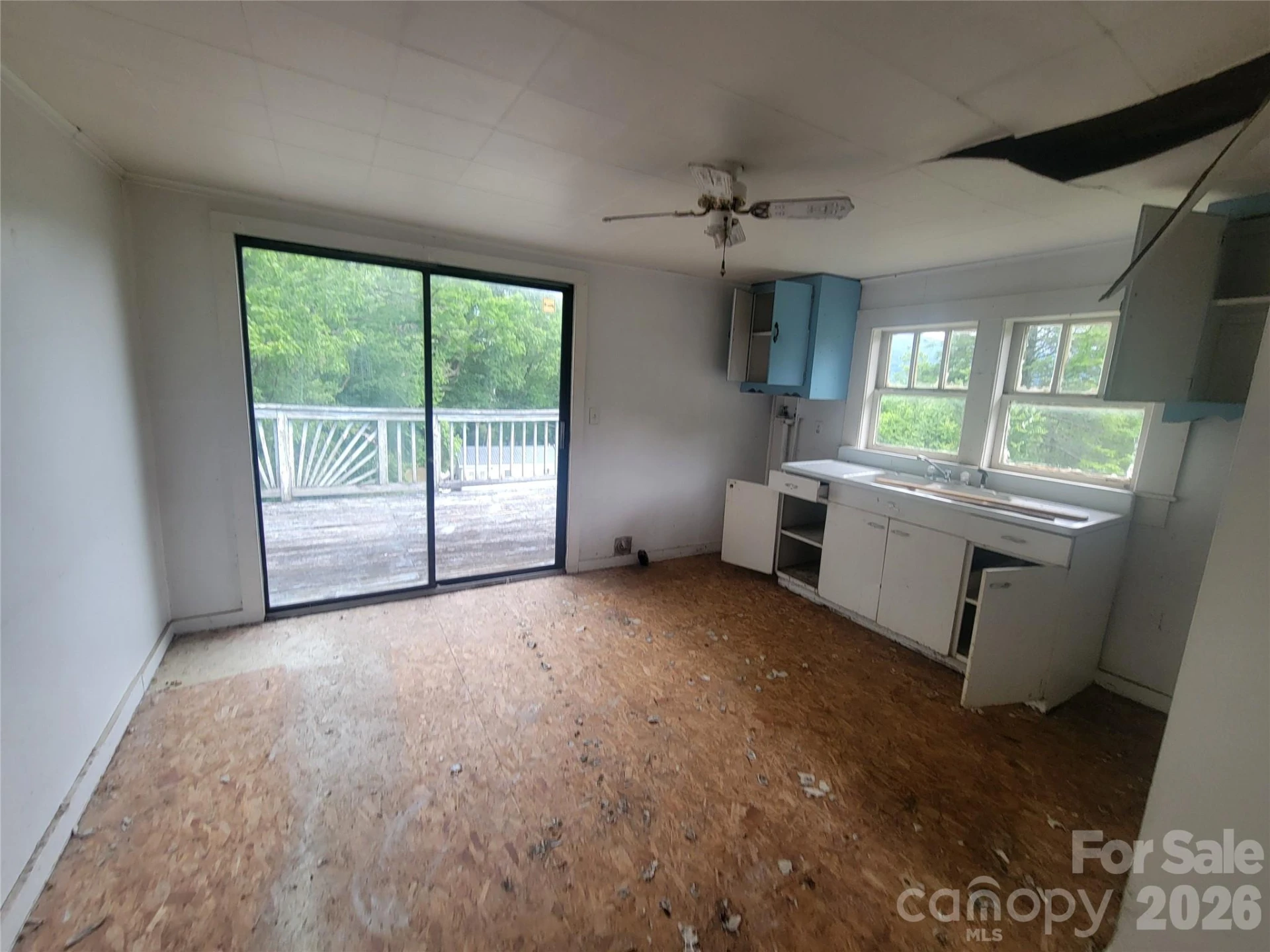 170 Ray Street - Photo 13