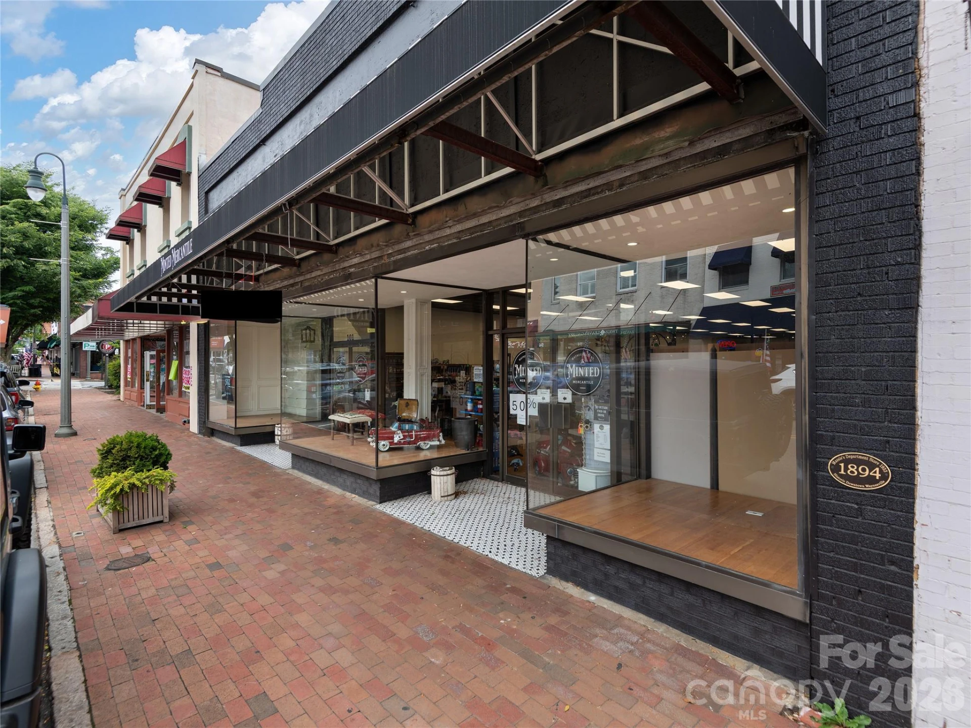101 Main Street - Photo 14