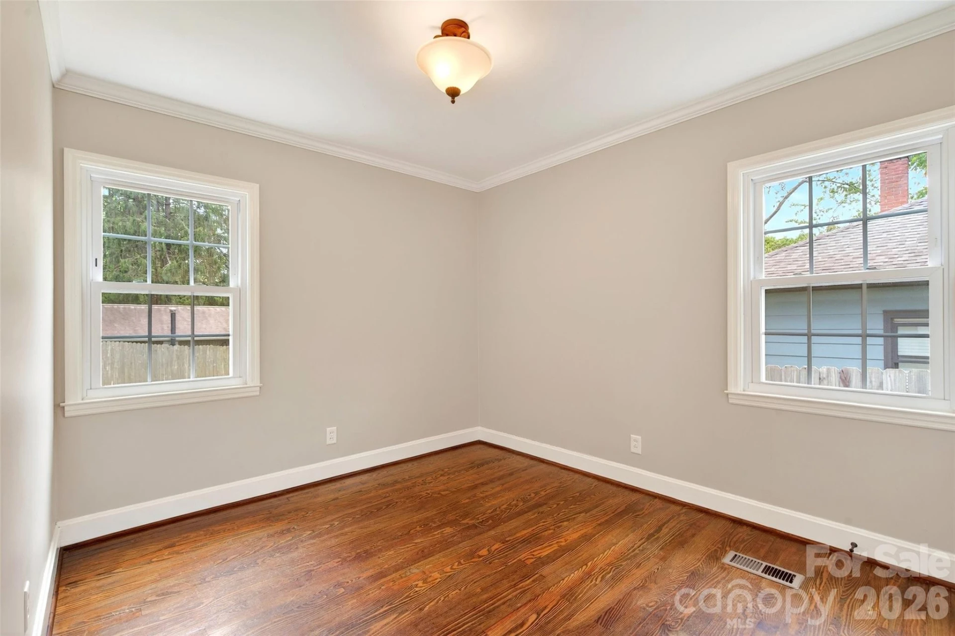 24 Dallas Street - Photo 14