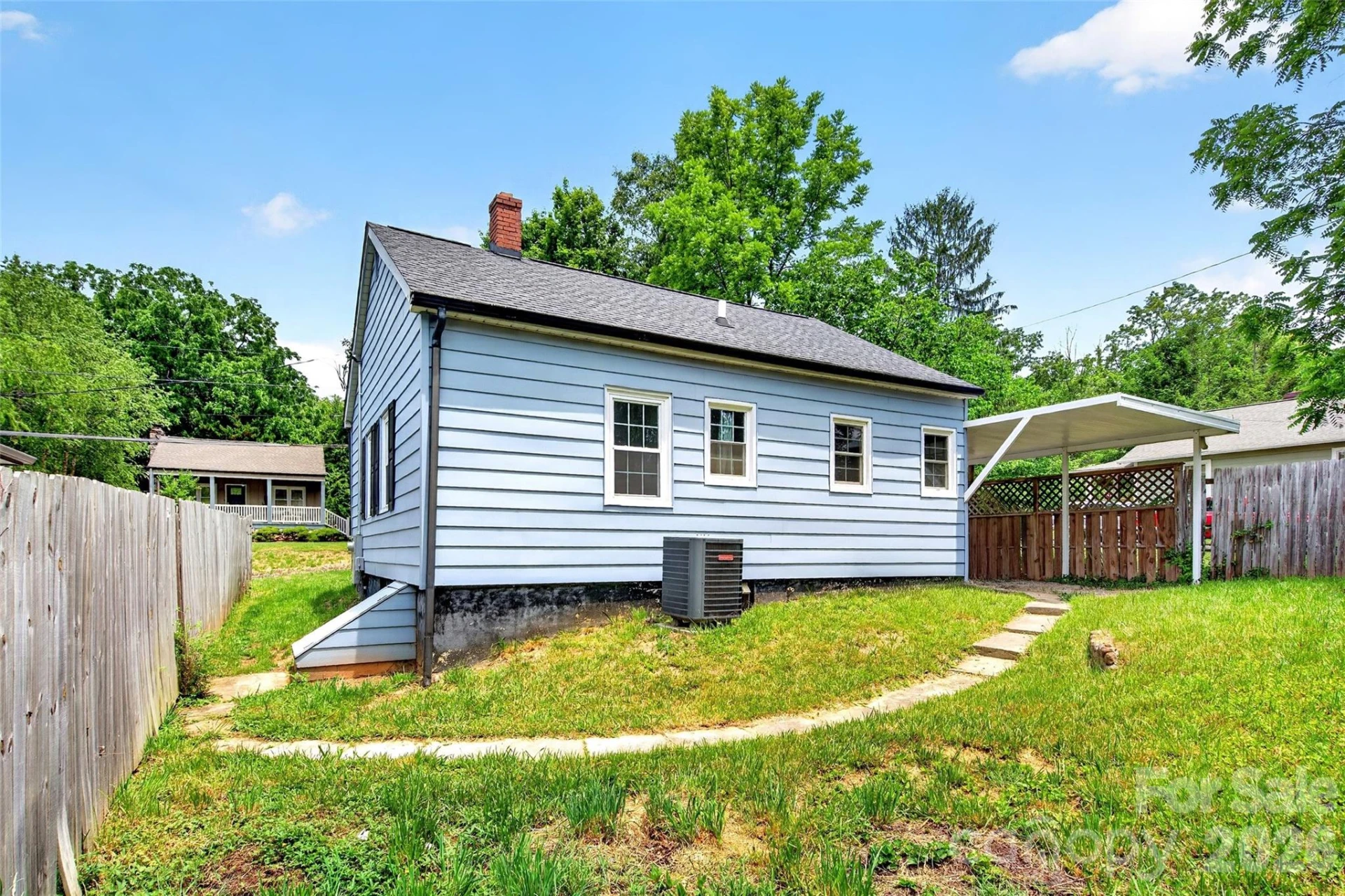 24 Dallas Street - Photo 17