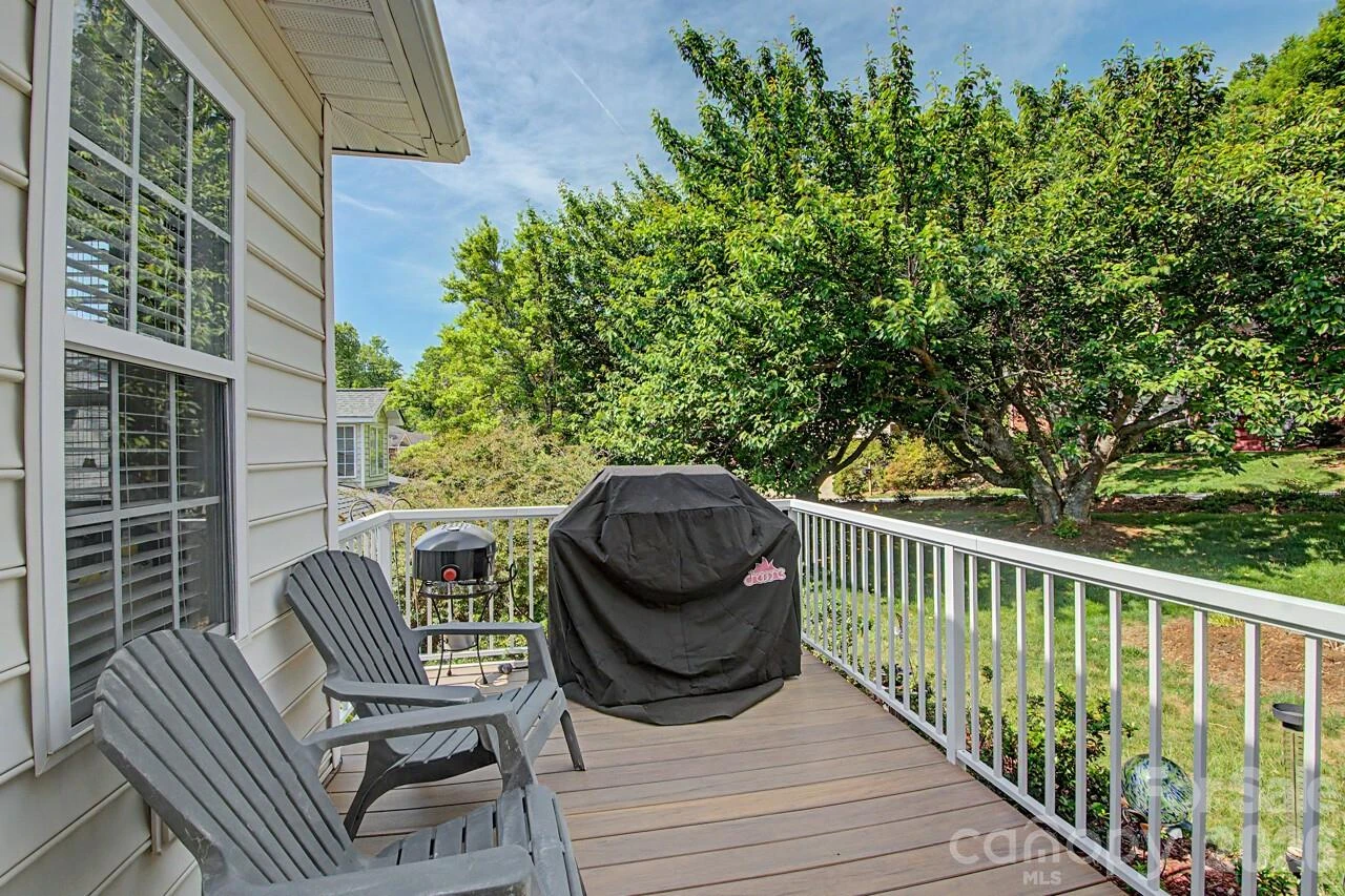 606 Carriage Commons Drive - Photo 22