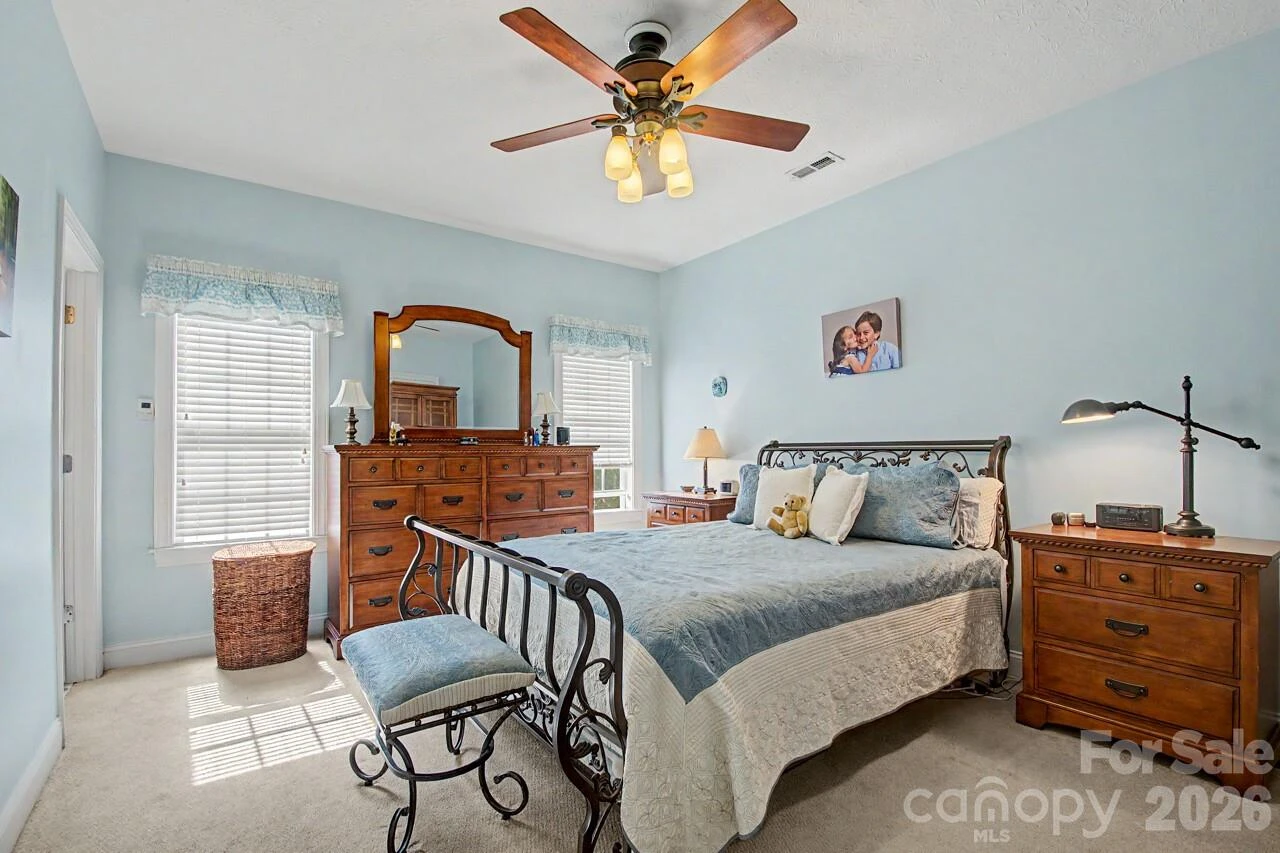 606 Carriage Commons Drive - Photo 23