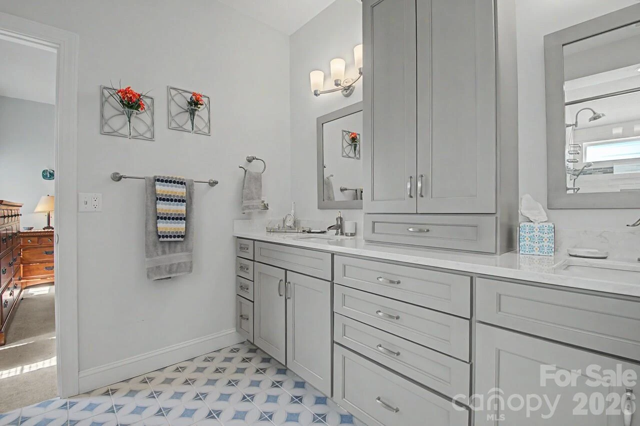 606 Carriage Commons Drive - Photo 29