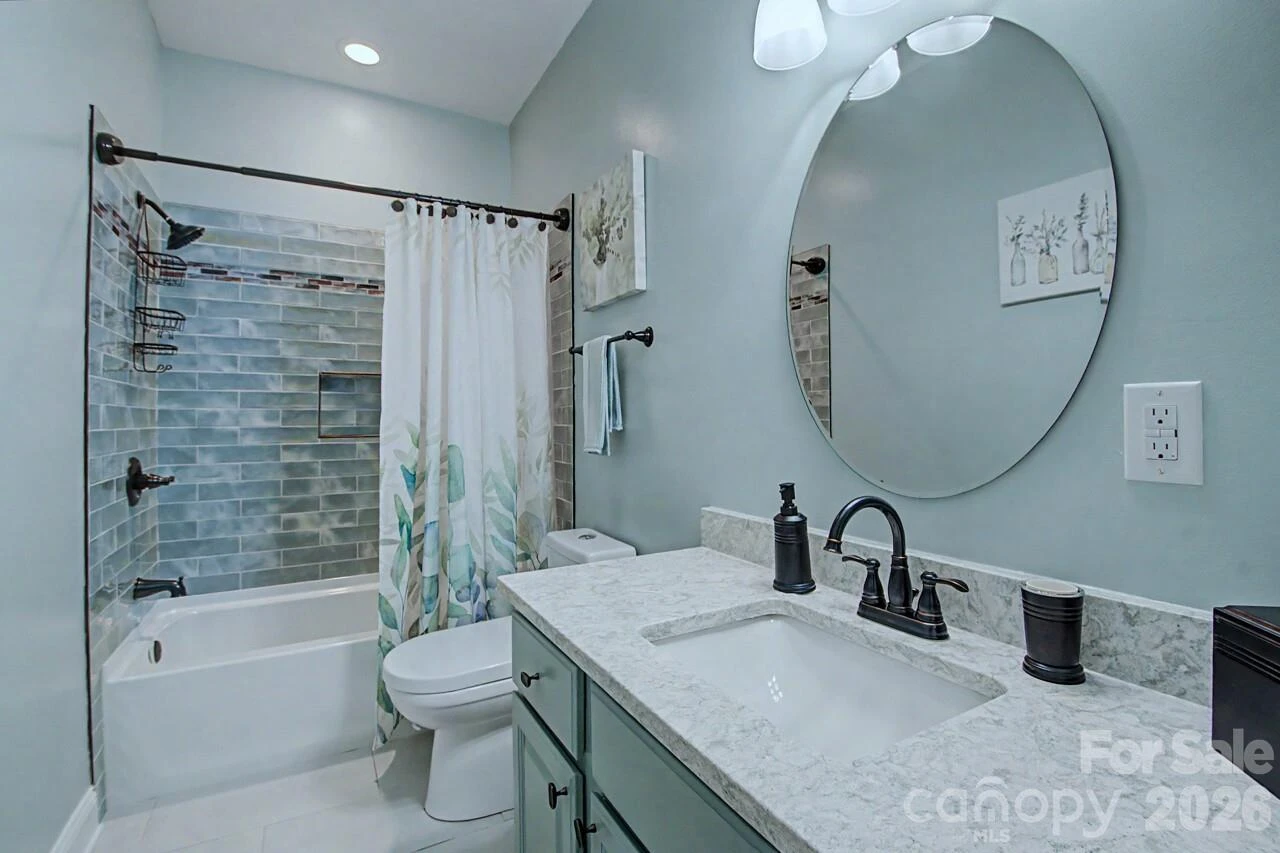 606 Carriage Commons Drive - Photo 33