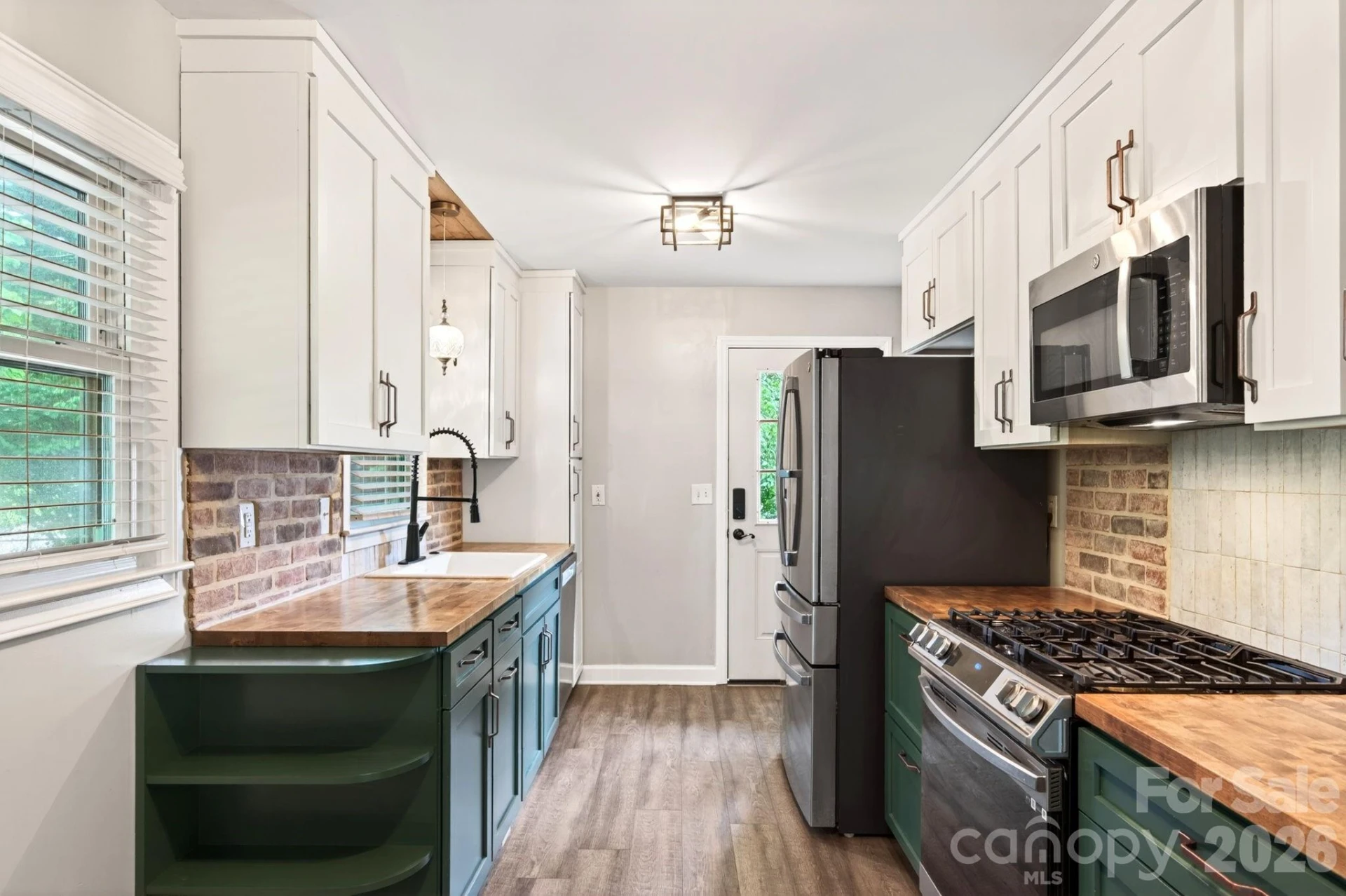 65 Farley Street - Photo 4