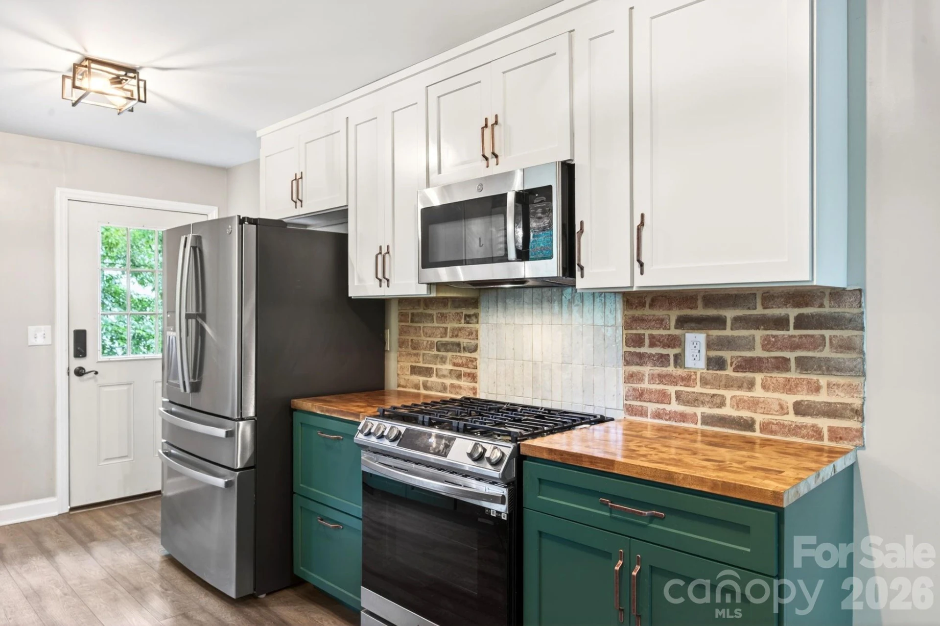 65 Farley Street - Photo 5