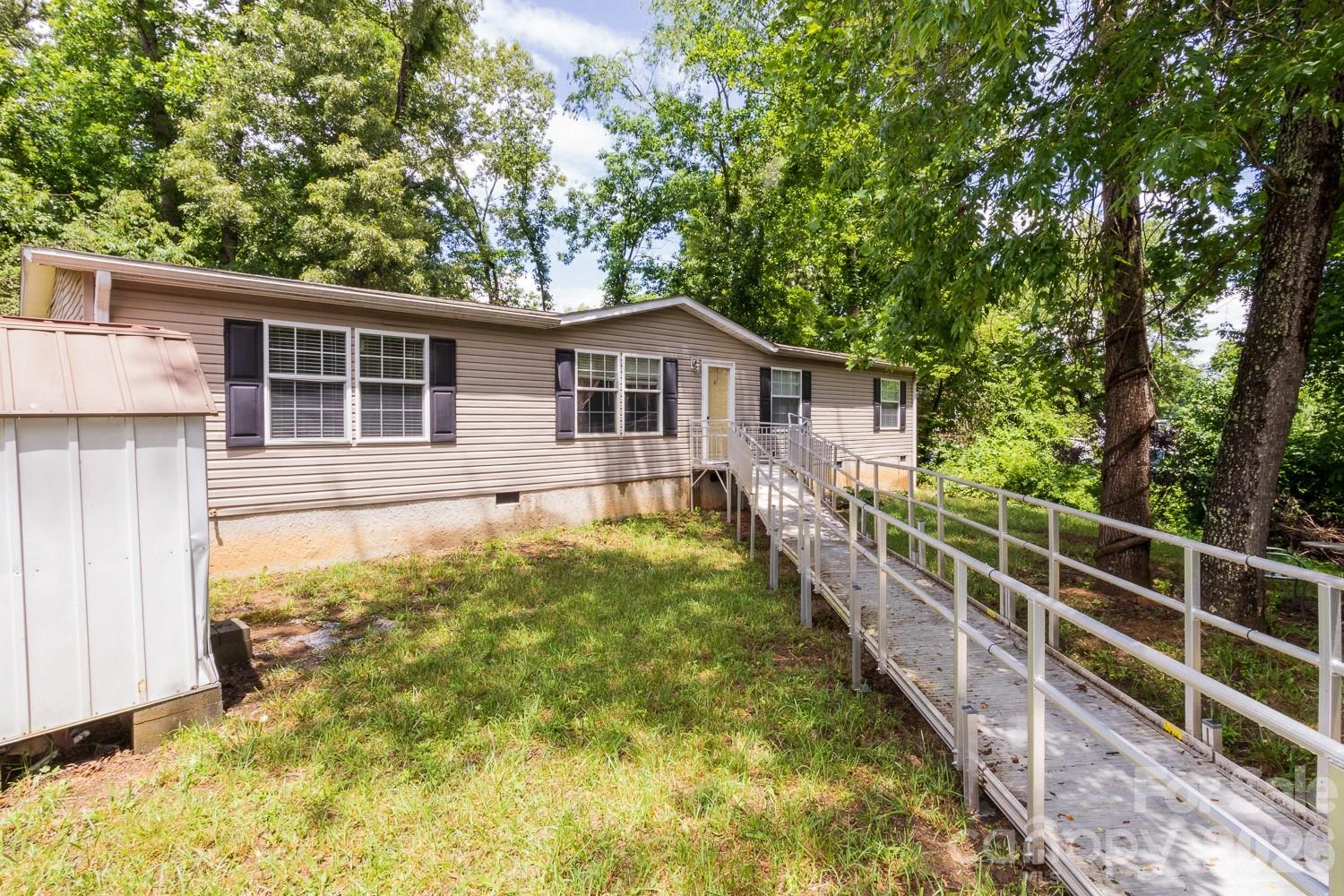22 Hazelwood Road - Photo 3