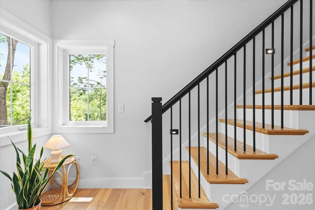 8 Wildwood Park Knoll - Photo 2