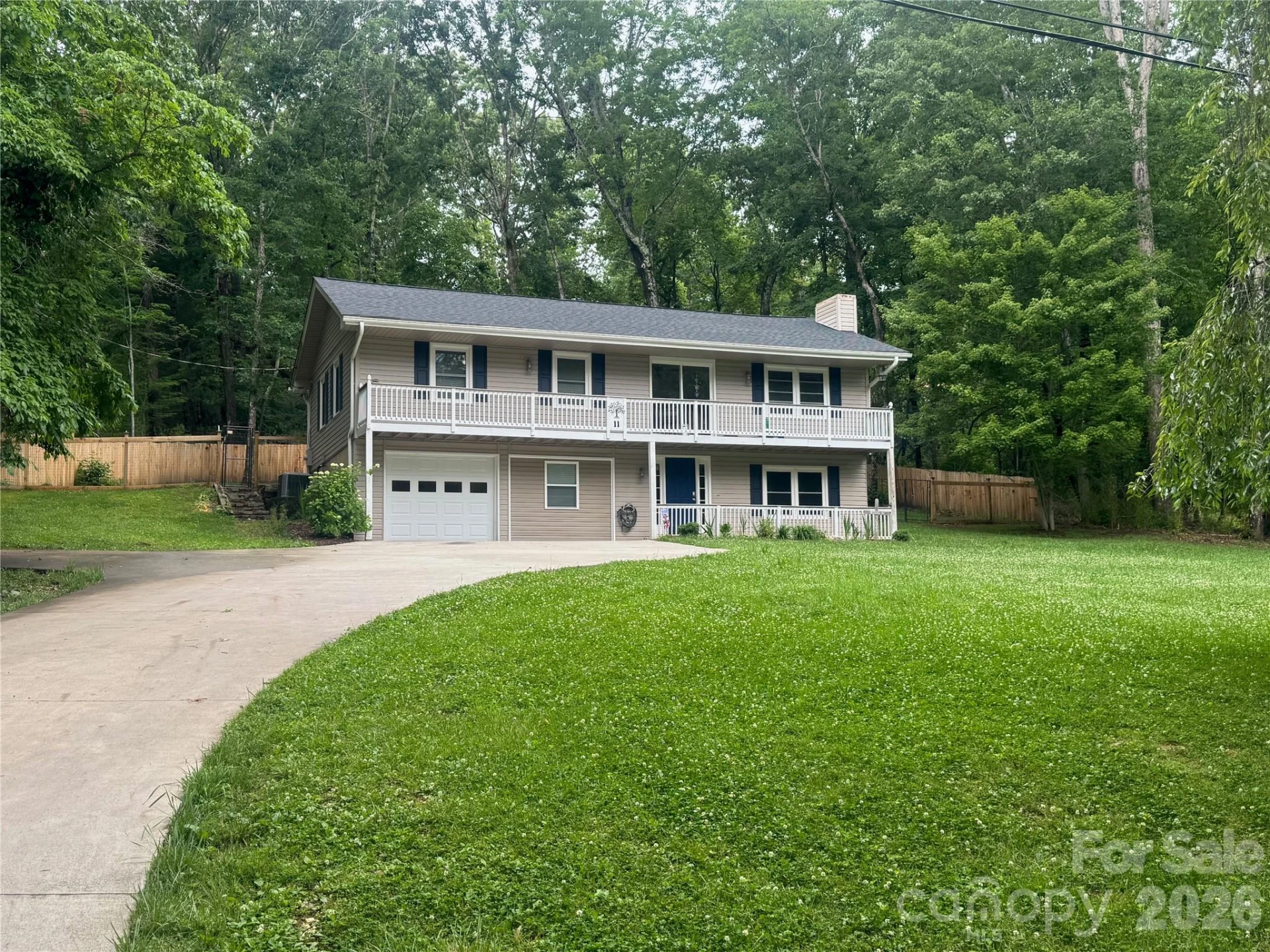 11 Greenwood Acres Drive