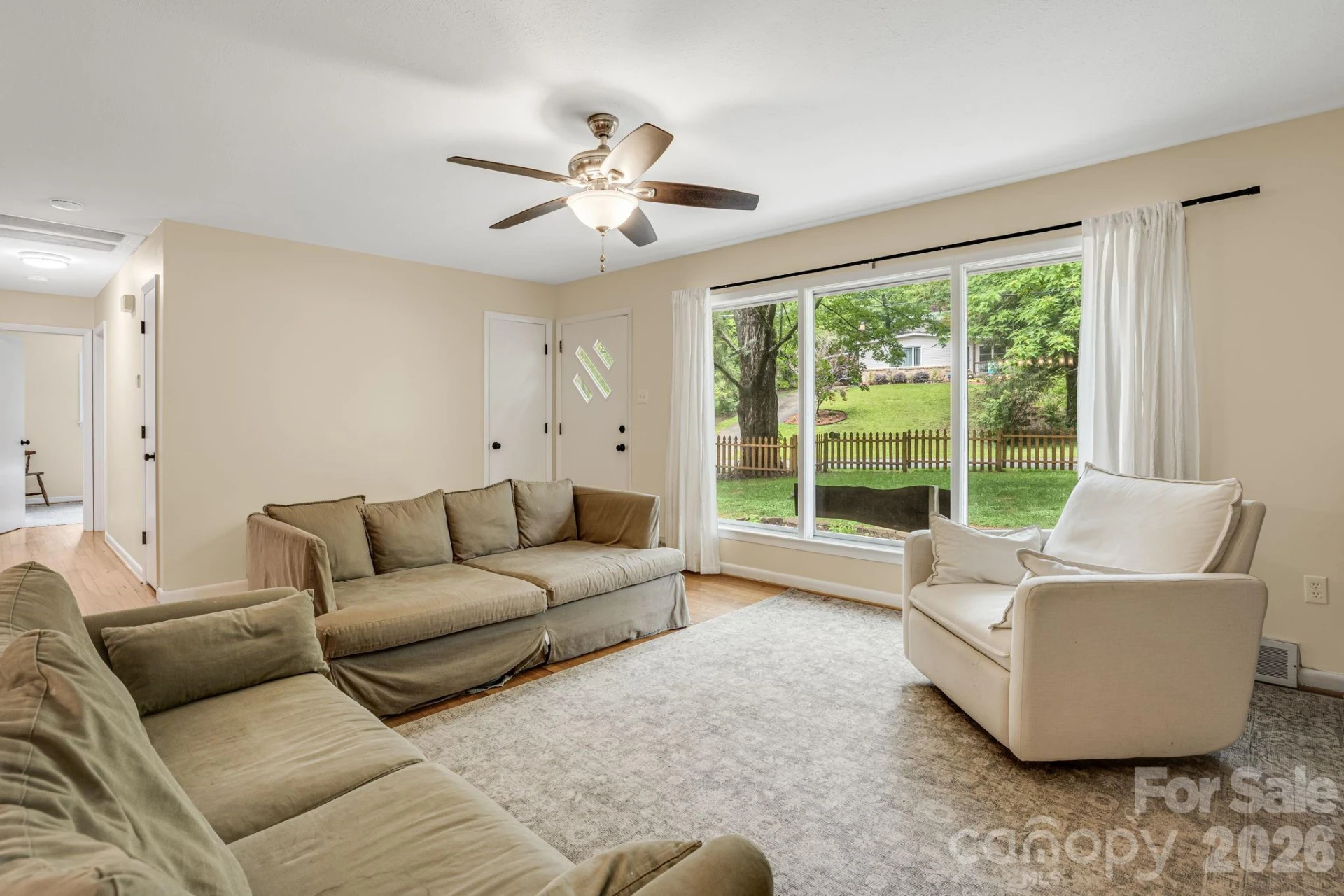 440 Royal Pines Drive - Photo 4