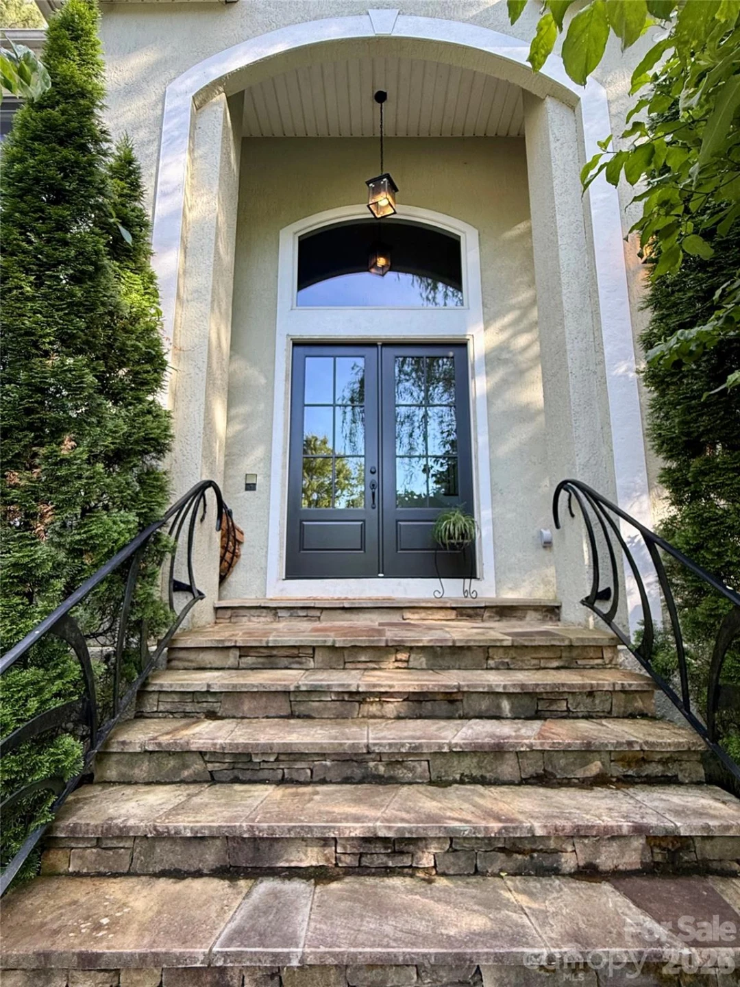 94 Oak Hollow Drive - Photo 2