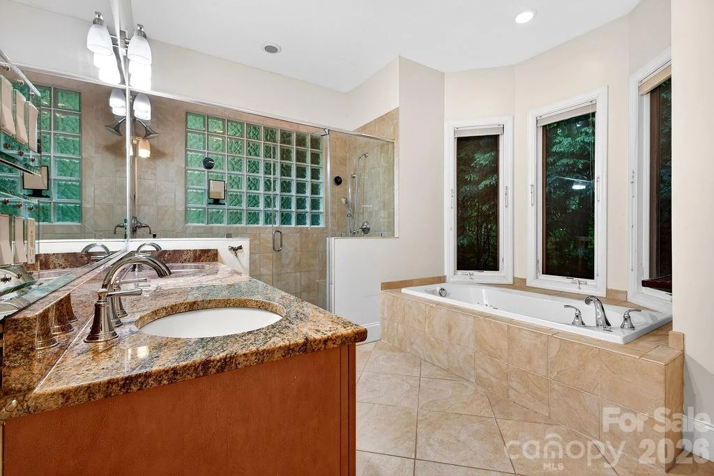 94 Oak Hollow Drive - Photo 23