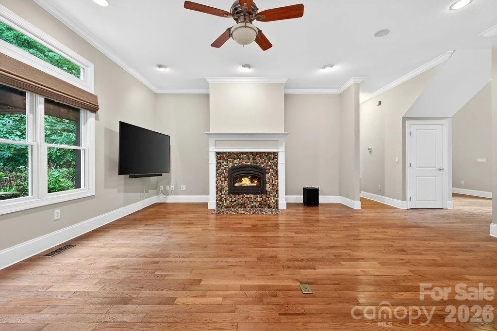 94 Oak Hollow Drive - Photo 10
