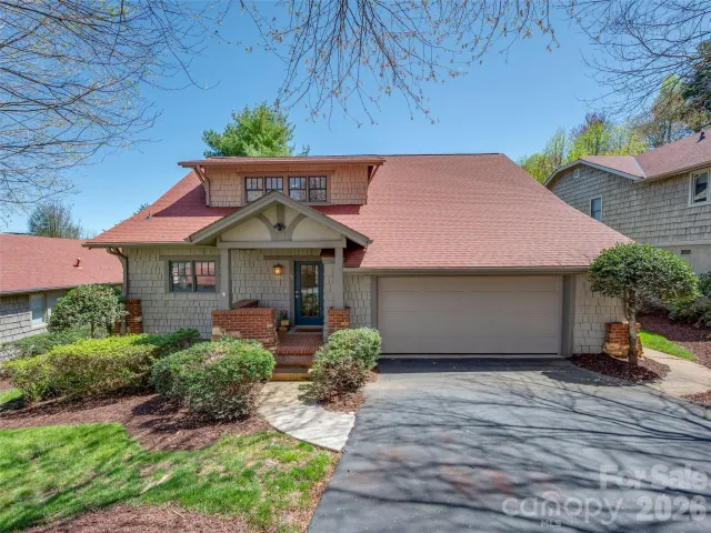 19 Lacoste Drive, Hendersonville, NC, 28739