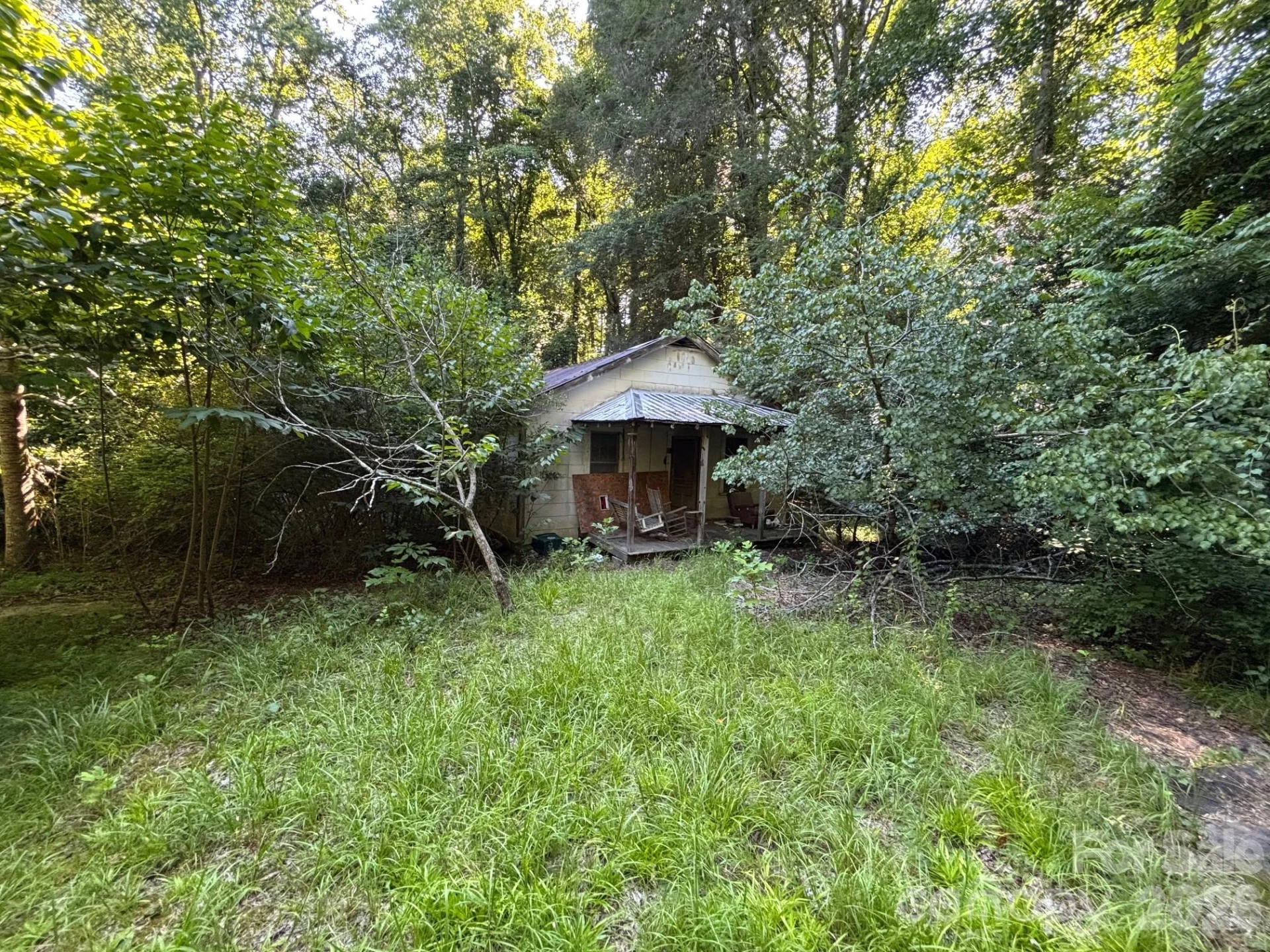 V/L Woodland Drive