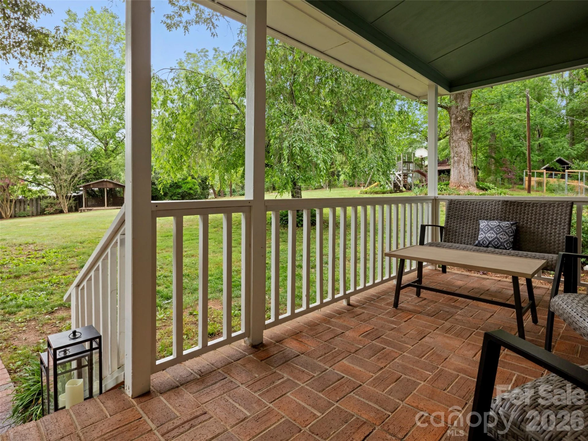 1 Glen Meadows Place - Photo 2