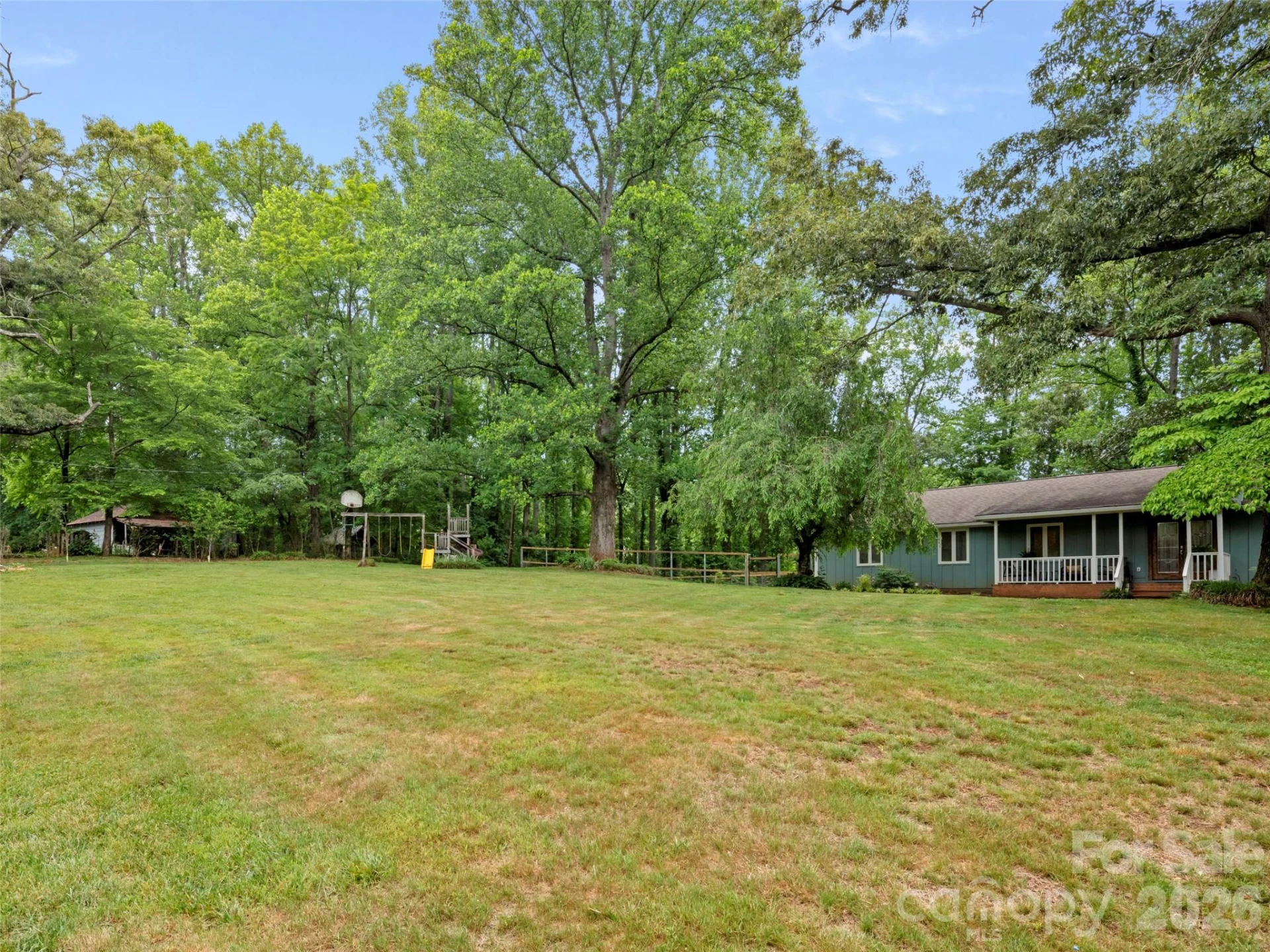 1 Glen Meadows Place - Photo 34