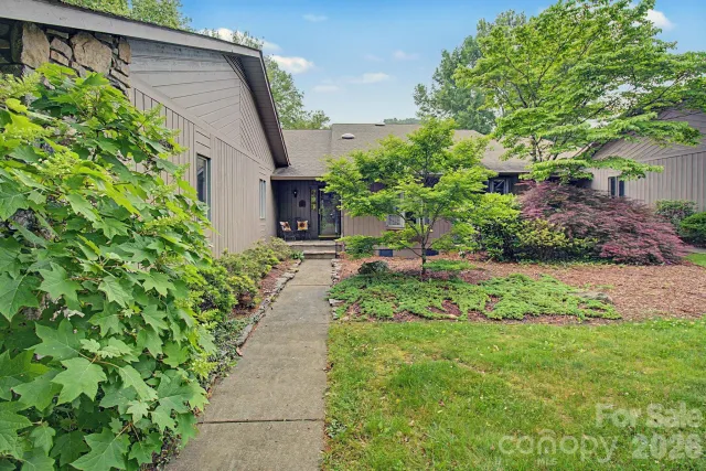 16 Clubside Drive, Asheville, NC, 28804