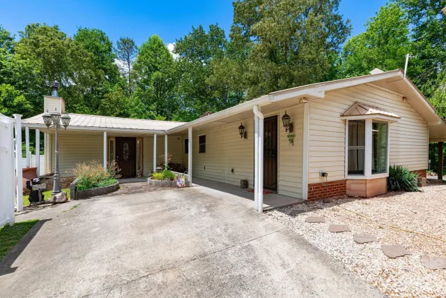 45 and 54 Forsythe Lane