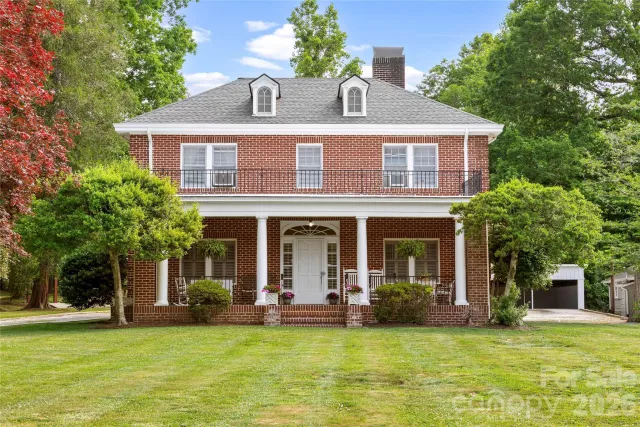 1518 Greenville Highway, Hendersonville, NC, 28792