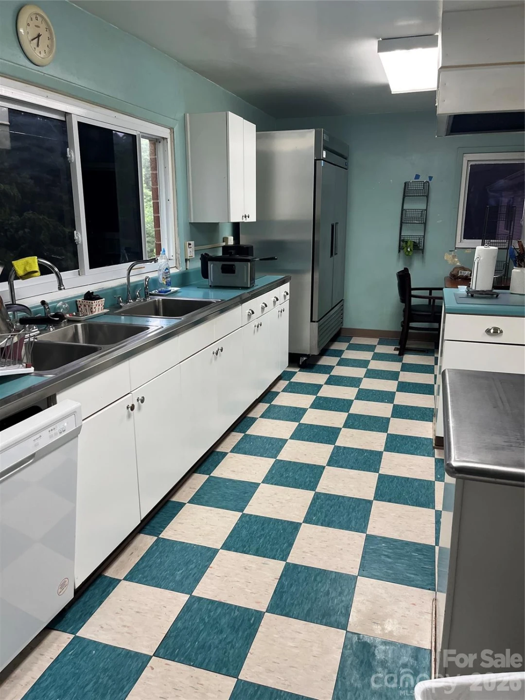 354 Woodland Drive - Photo 18