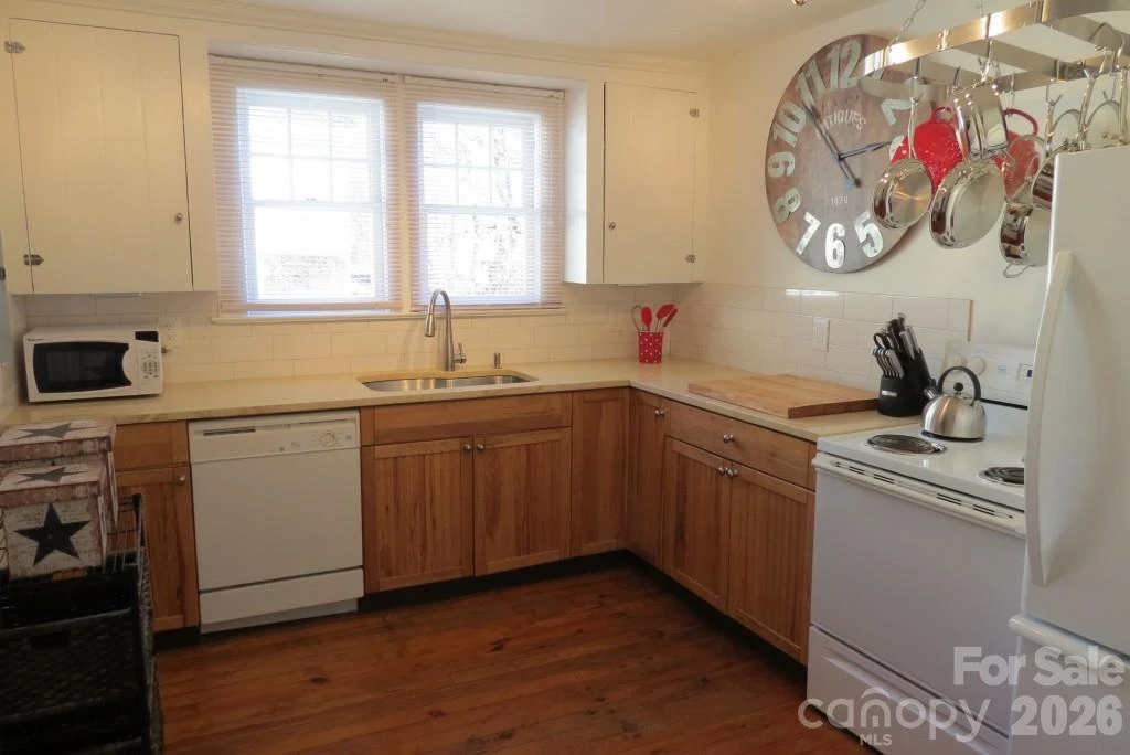 375 Weaverville Road - Photo 9