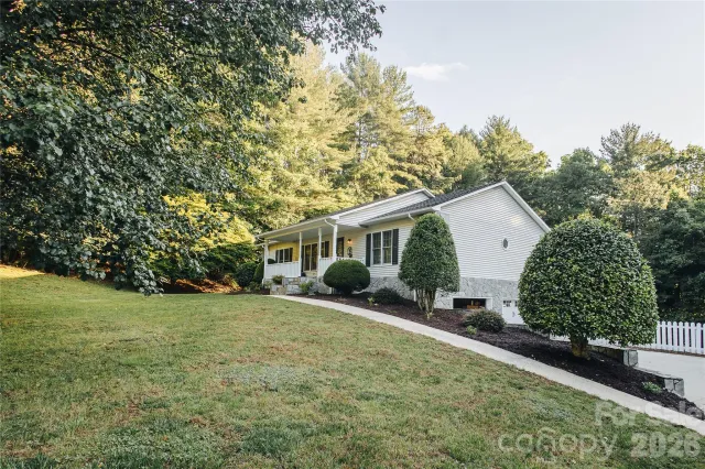 768 Deep Woods Drive, Marion, NC, 28752