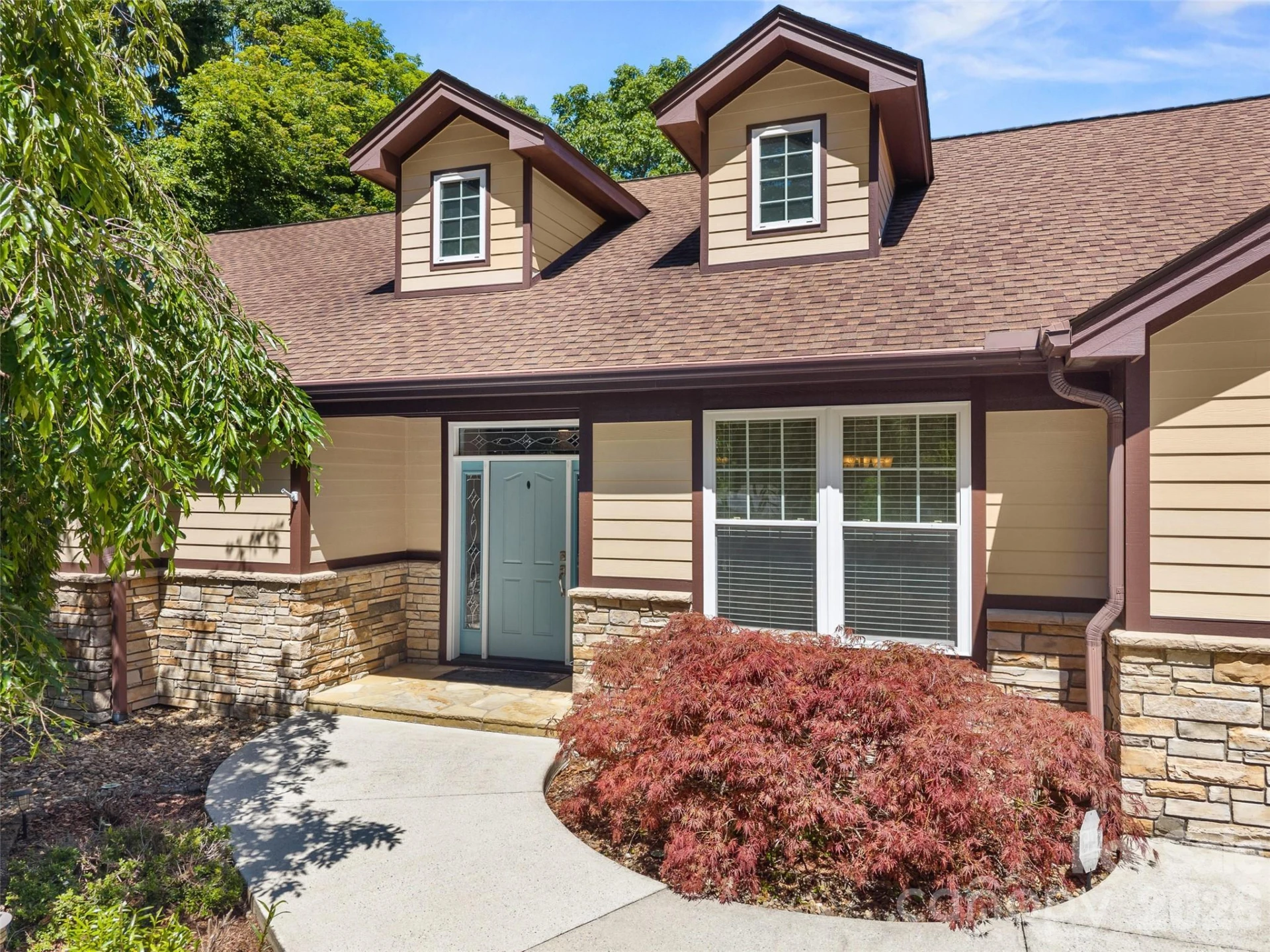 25 Linden Turn - Photo 2