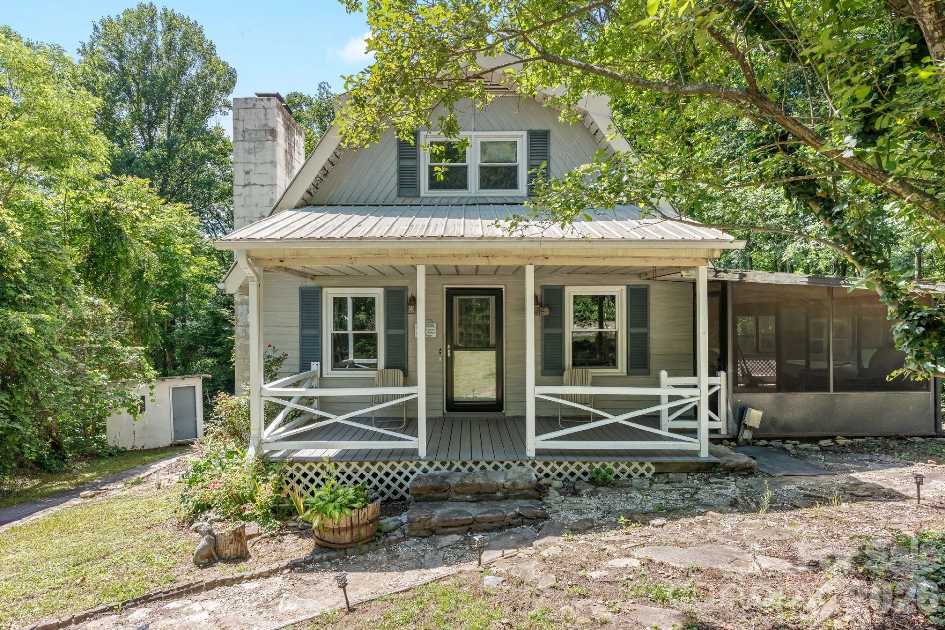 177 Poplar Drive - Photo 3
