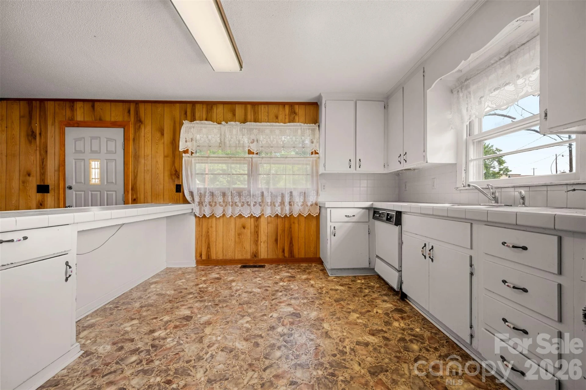 500 Southern Street - Photo 8