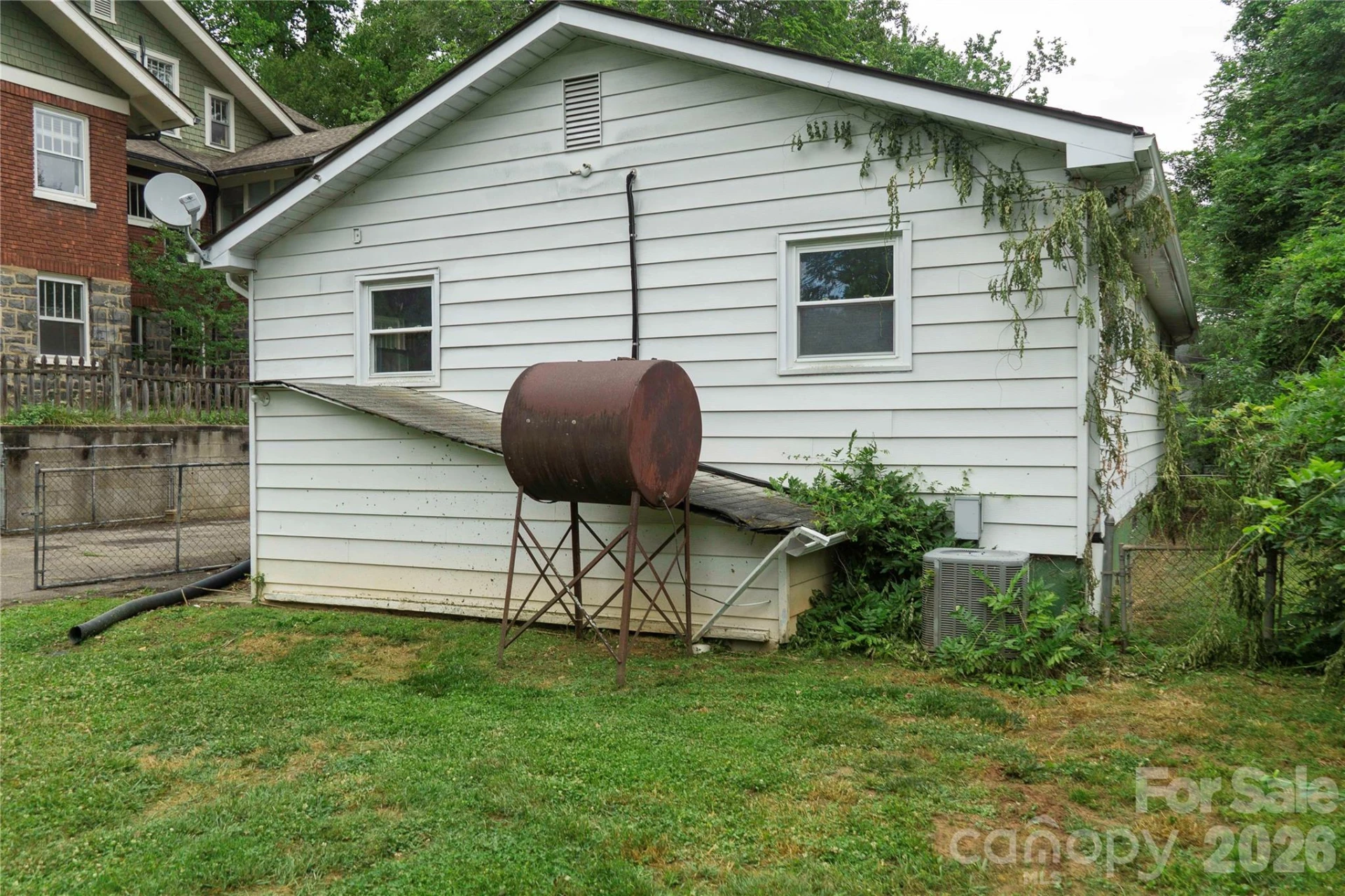 54 Sherwood Road - Photo 3
