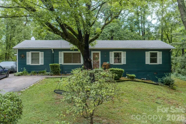 112 Amelia Drive, Hendersonville, NC, 28792