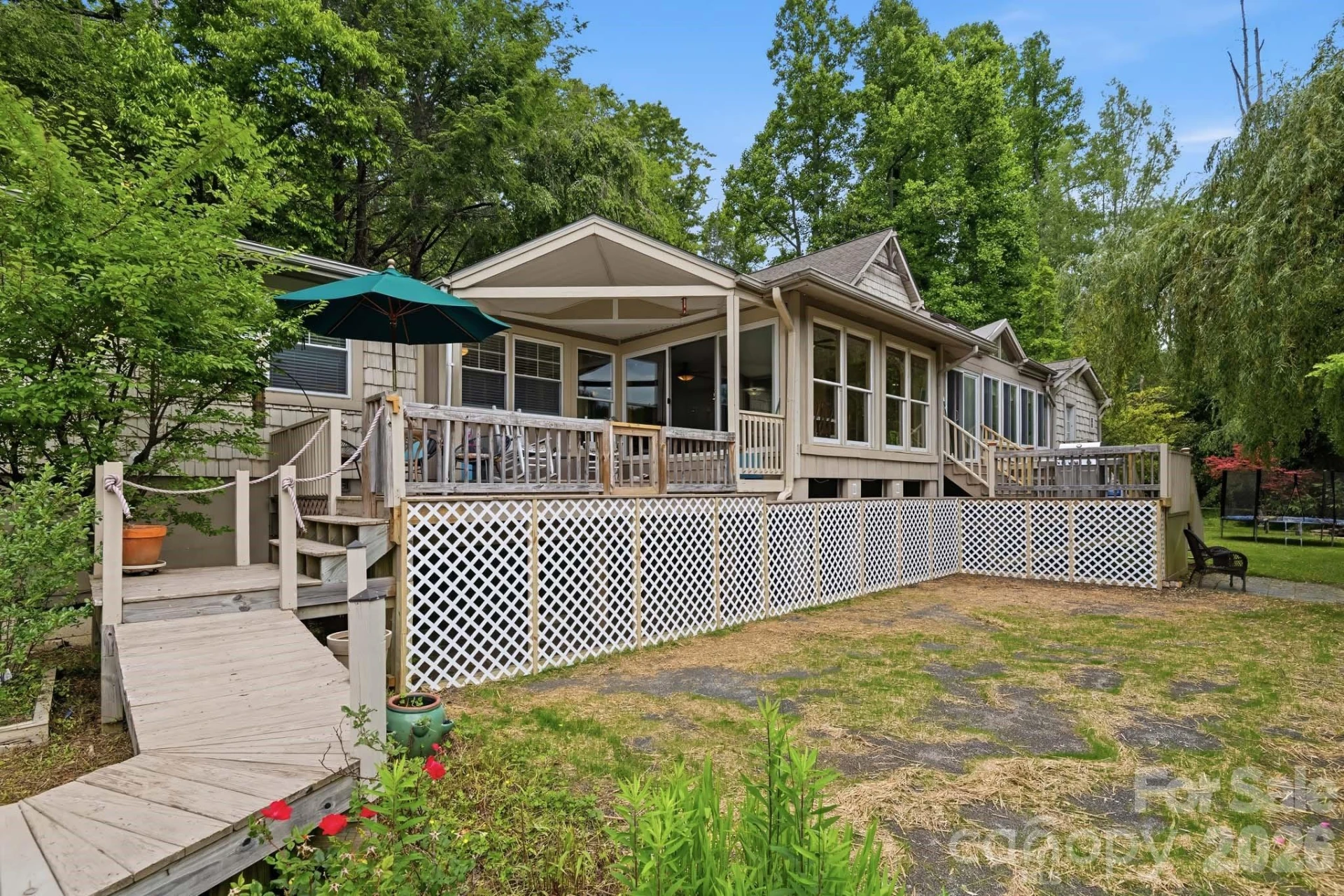 11 Echo Lake Drive - Photo 3