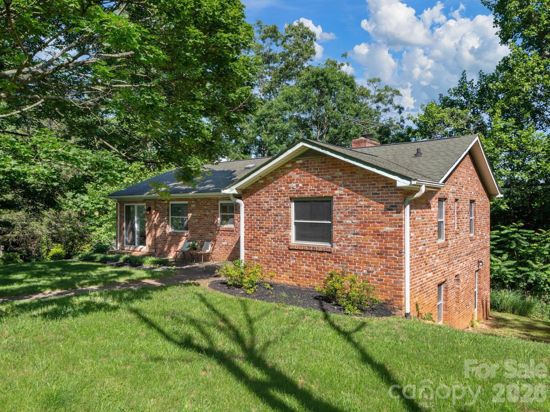 147 Oakview Road - Photo 3