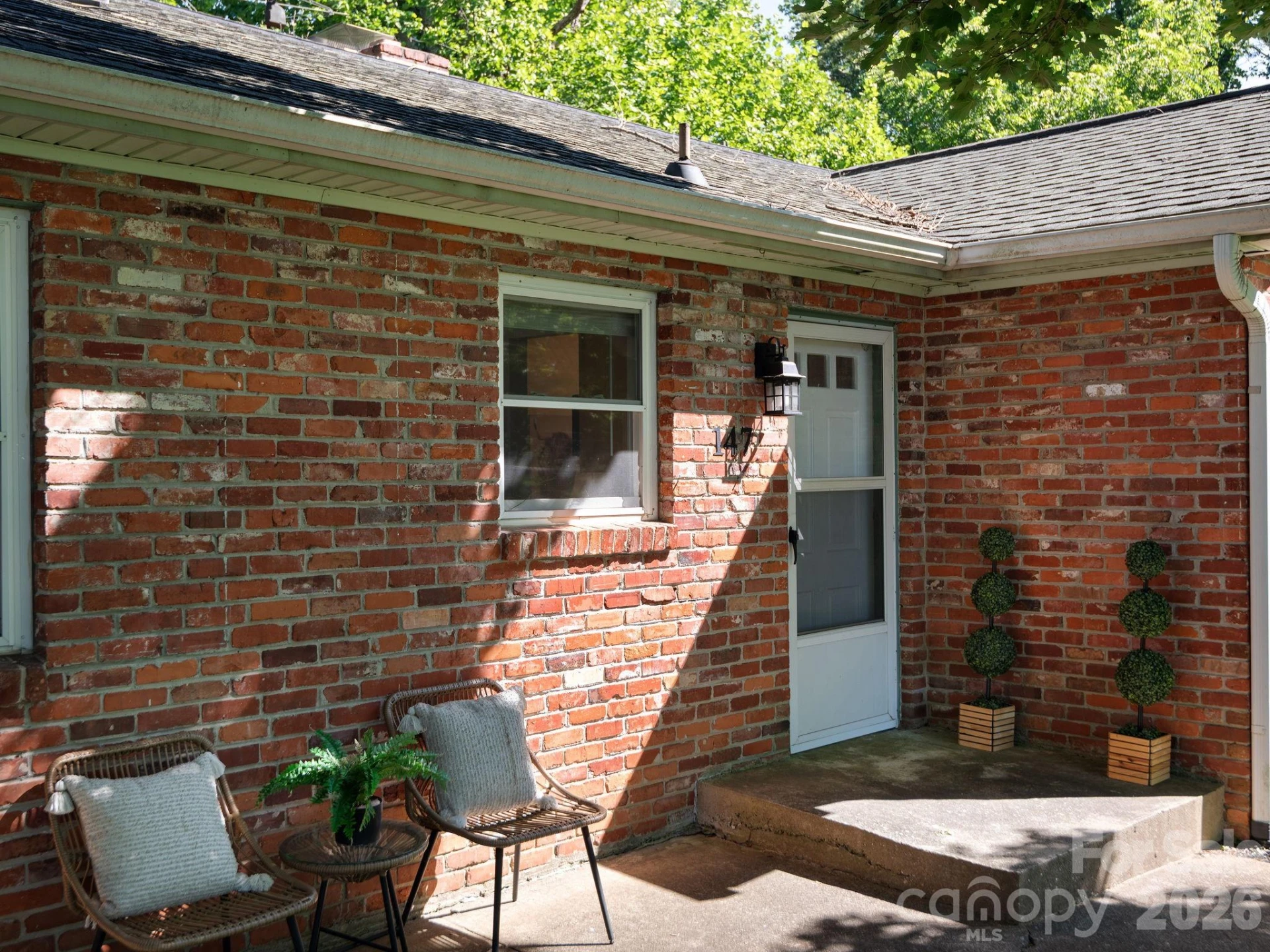 147 Oakview Road - Photo 4