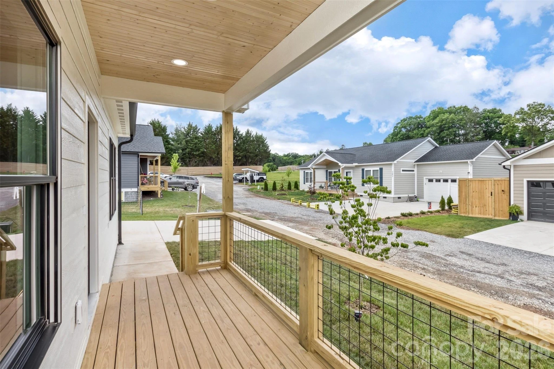 112 Peyton Elaine Road - Photo 2