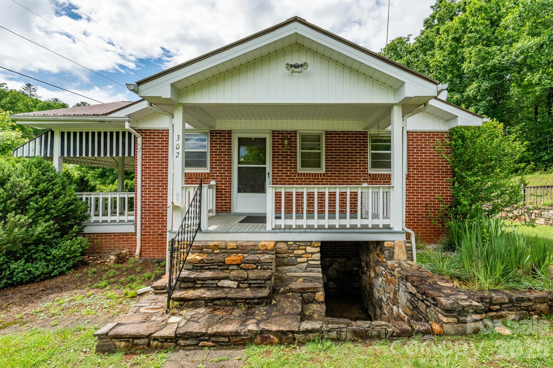 302 Sprinkle Branch Road - Photo 2