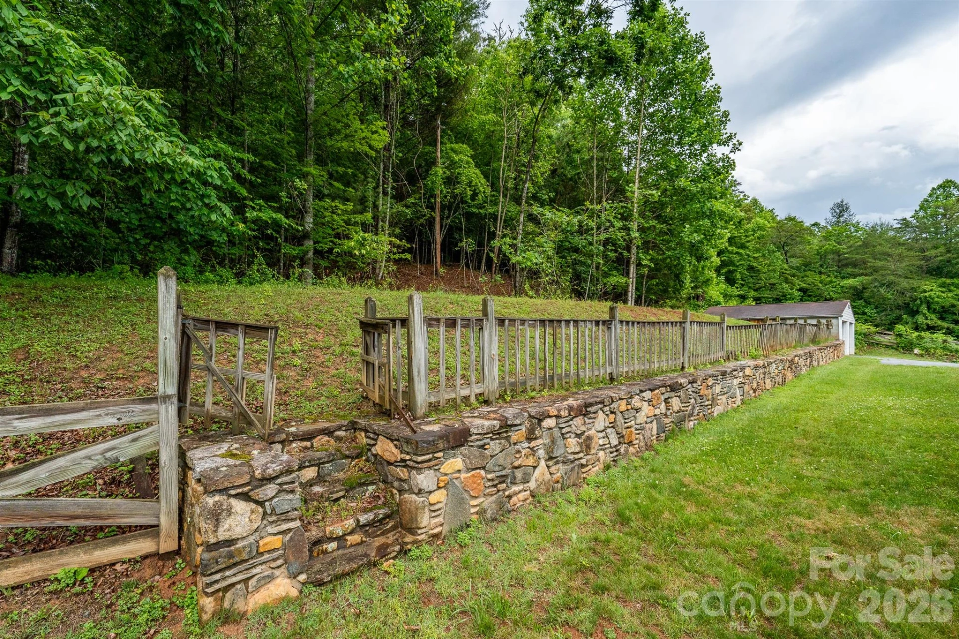 302 Sprinkle Branch Road - Photo 14
