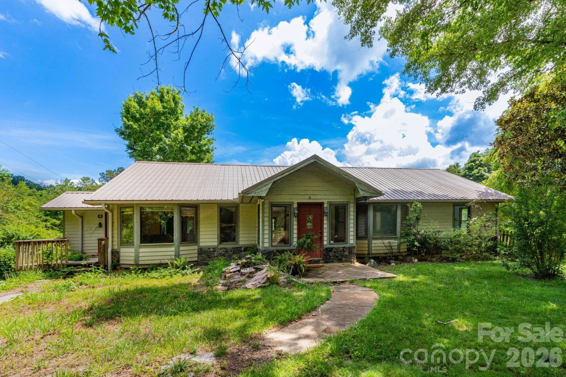 18 Bartlett Road - Photo 2
