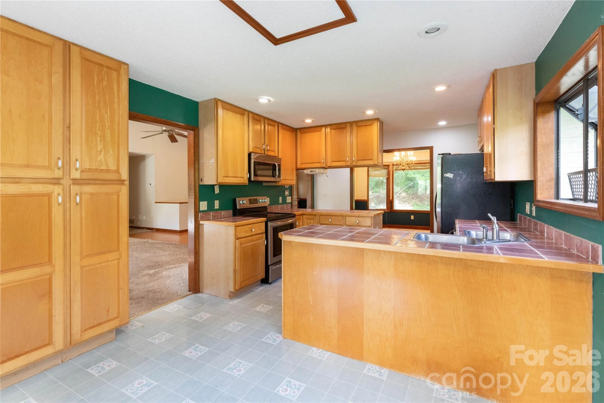 18 Bartlett Road - Photo 4
