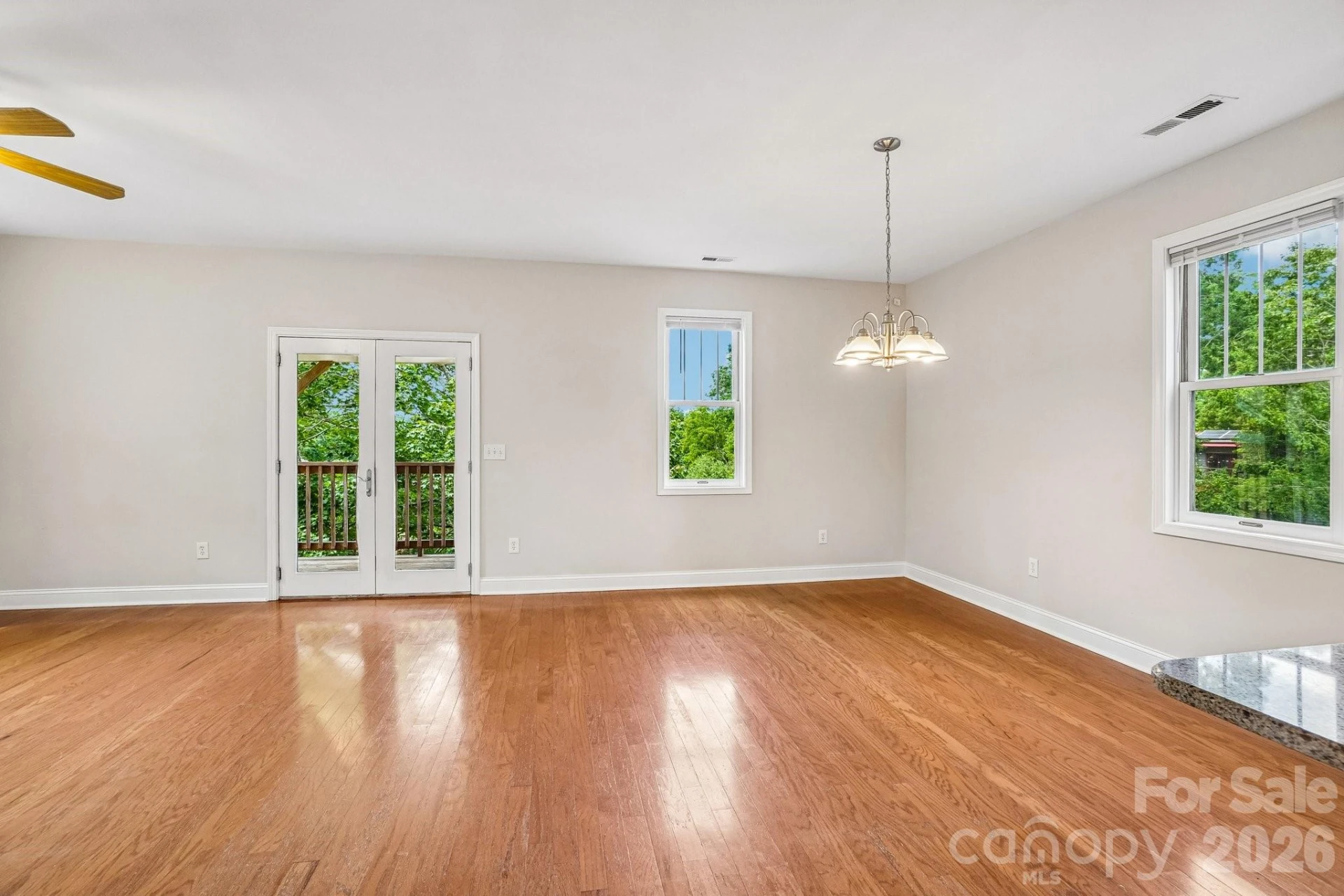 25 Houston Street - Photo 6