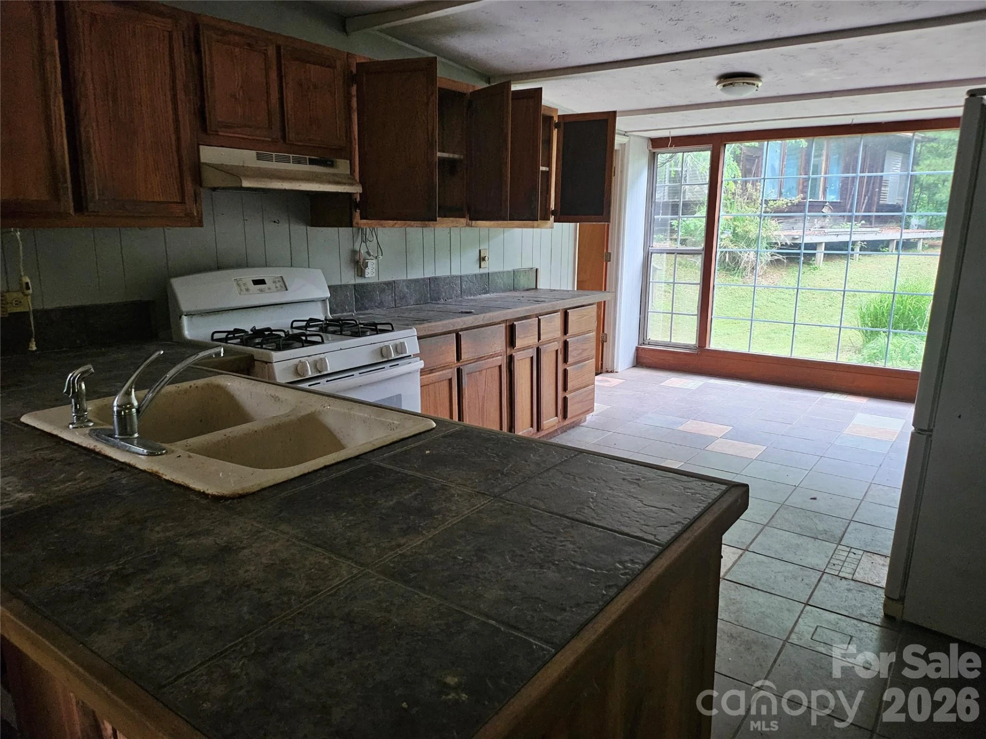 610 Emmas Grove Road - Photo 8